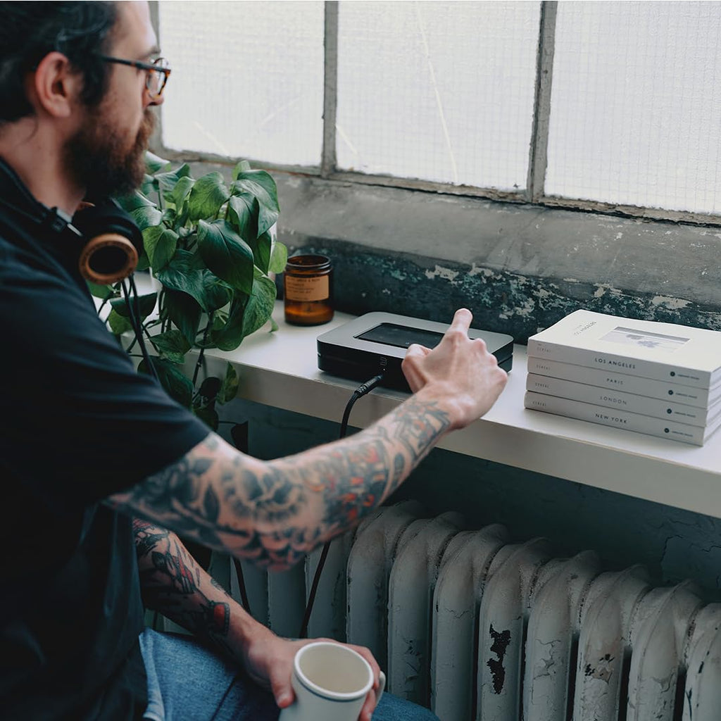 Black Wireless Music Streamer Q363