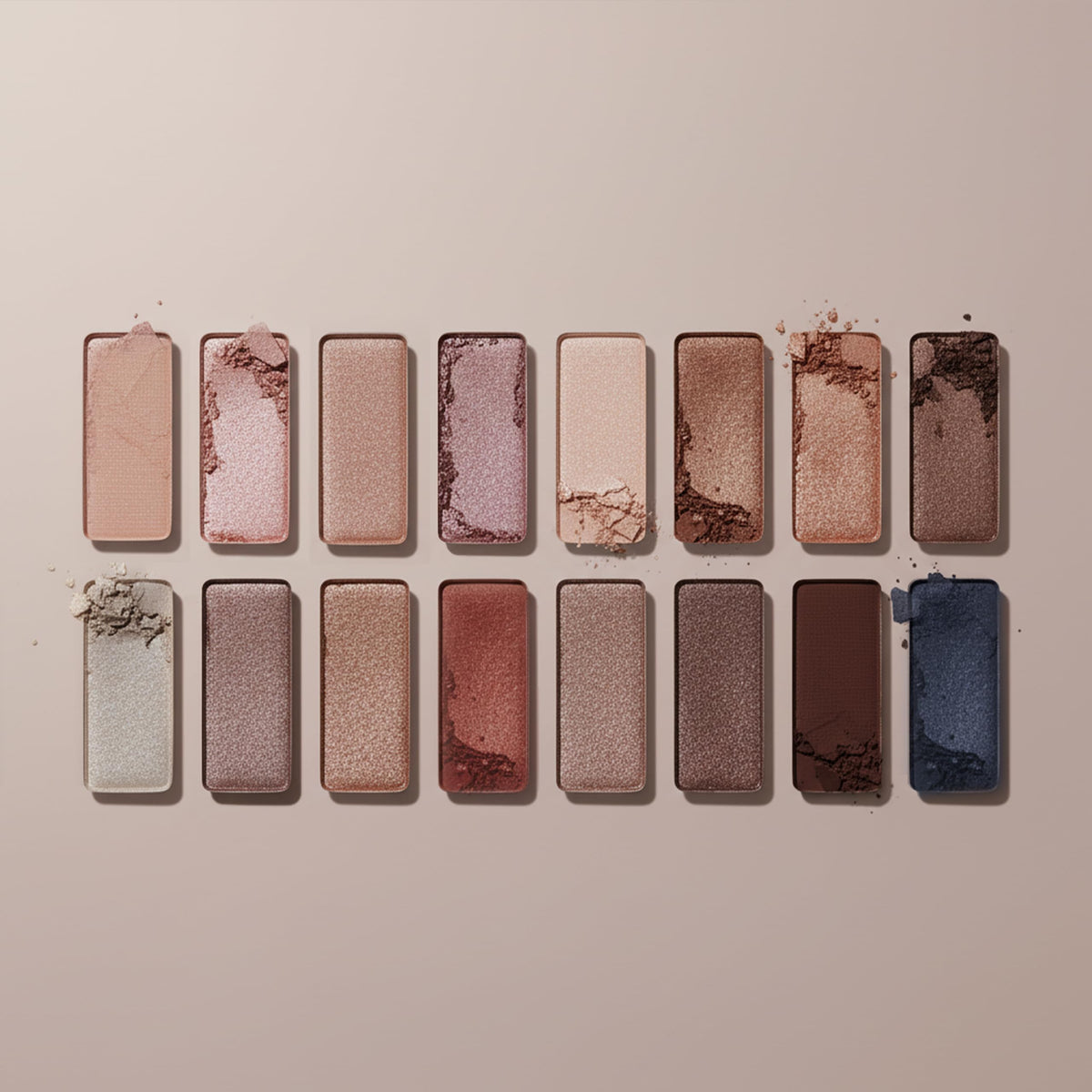 16 Soft Nude Shimmer & Matte Eyeshadow Palette P9576