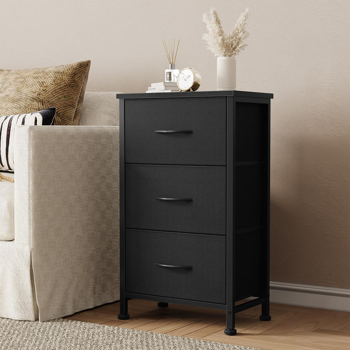 3 Drawer Nightstand L89172