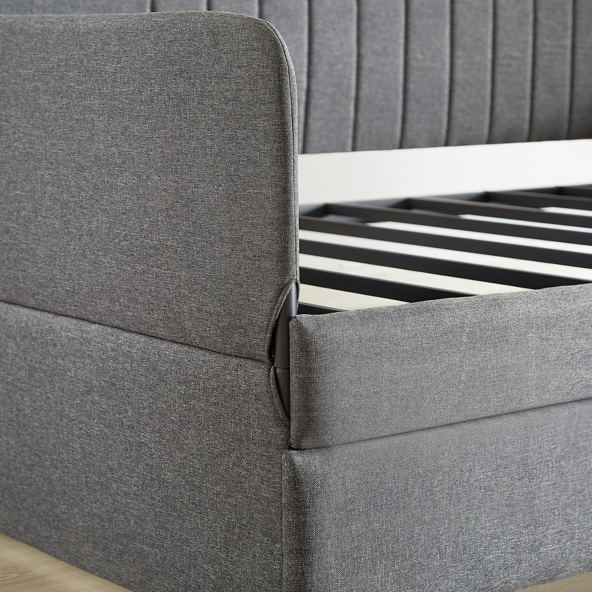 Twin Size Gray Linen Upholstered Daybed with Trundle H21470